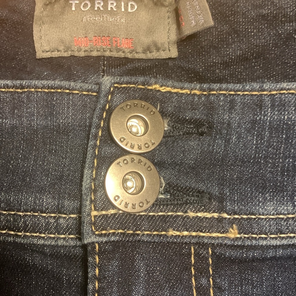 Torrid Mid-Rise Flair Jeans - Picture 4 of 8